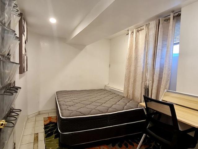 For Lease 55 Littleleaf Drive Unit# RM D, Toronto, Ontario