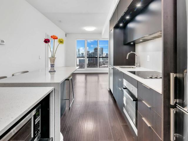 For Lease 55 Regent Park Boulevard Unit# 2607, Toronto, Ontario