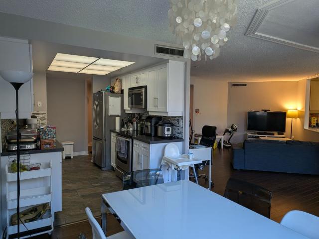For Lease 55 Wellesley Street Unit# 405, Toronto, Ontario