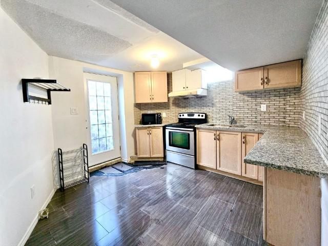 For Lease 55 Velvet Grass Lane Unit# B, Brampton, Ontario