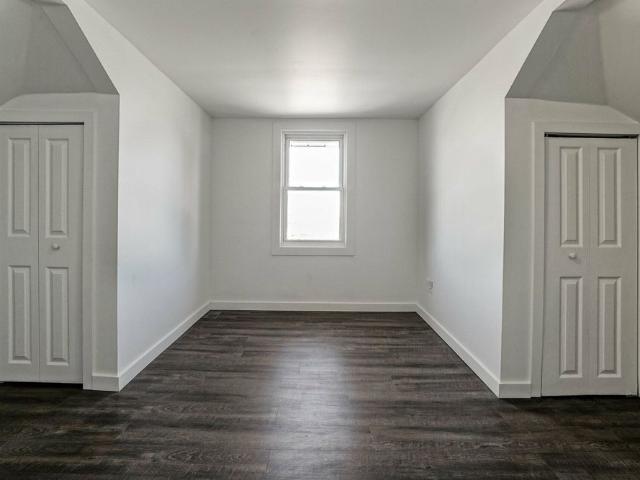 For Lease 564 Lyons Lane Unit# 2, Oakville, Ontario