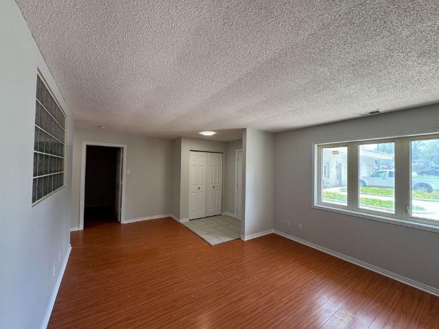 For Lease 565 Kennedy Road Unit# 3, Toronto, Ontario