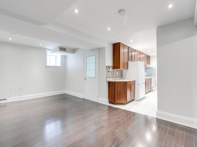 For Lease 5674 Whitehorn Avenue, Mississauga, Ontario