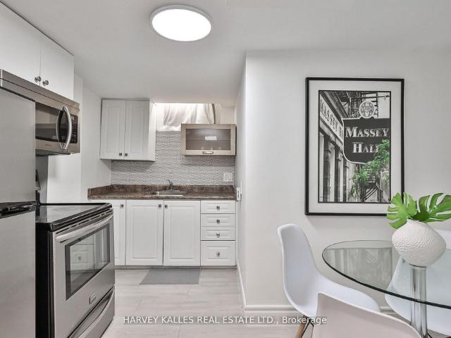 For Lease 568 Northcliffe Boulevard, Toronto, Ontario