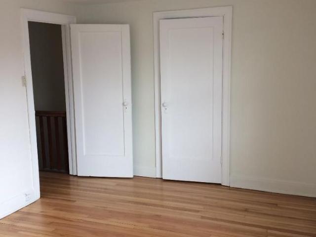 For Lease 568 Gladstone Avenue, Ottawa Centre, Ontario