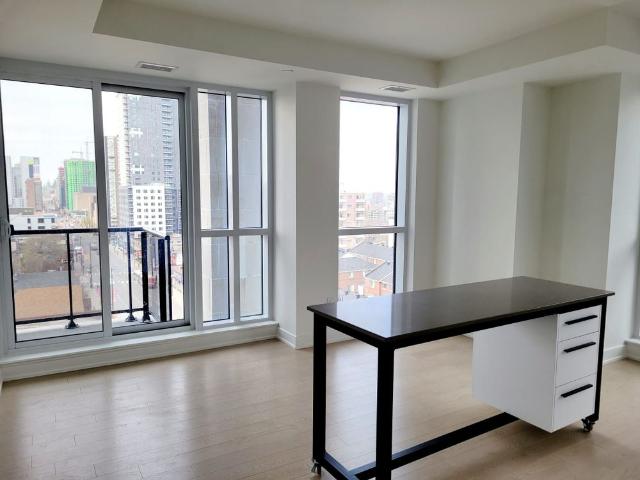 For Lease 560 Rideau Street Unit# 802, Lower Town Sandy Hill, Ontario