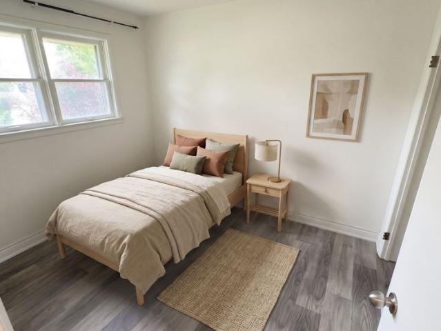 For Lease 562 Mulock Court Unit# A, Newmarket, Ontario