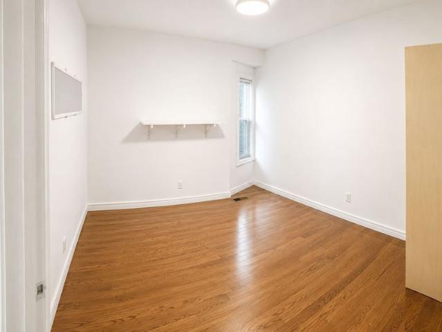 For Lease 562 Bathurst Street, Toronto, Ontario