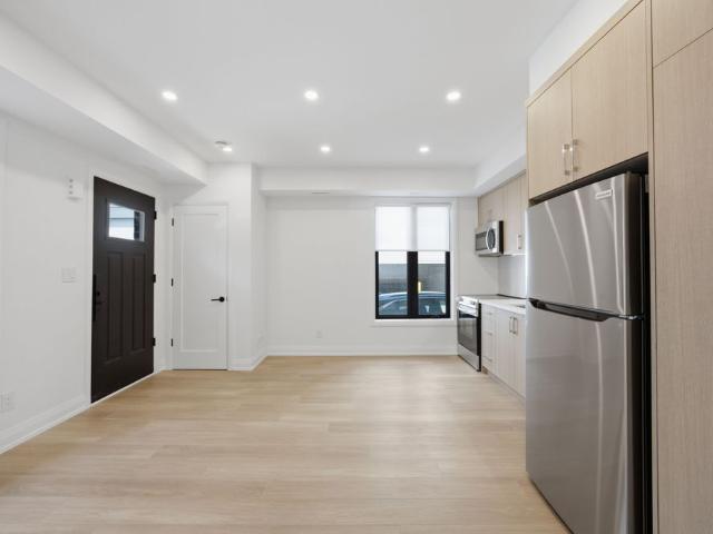 For Lease 56 Camberwell Road Unit# 4, Toronto, Ontario