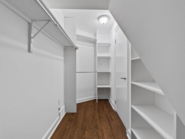 For Lease 56 Edgehill Road, Toronto, Ontario