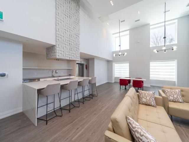 For Lease 56 Lakeside Terrace Unit# 808, Barrie, Ontario