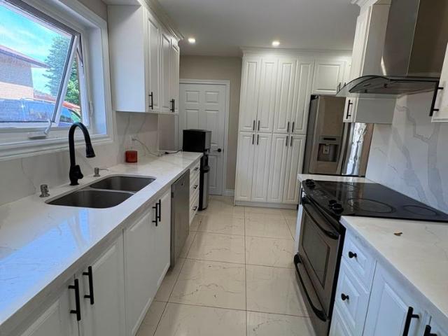 For Lease 56 Stonehenge Crescent, Toronto, Ontario
