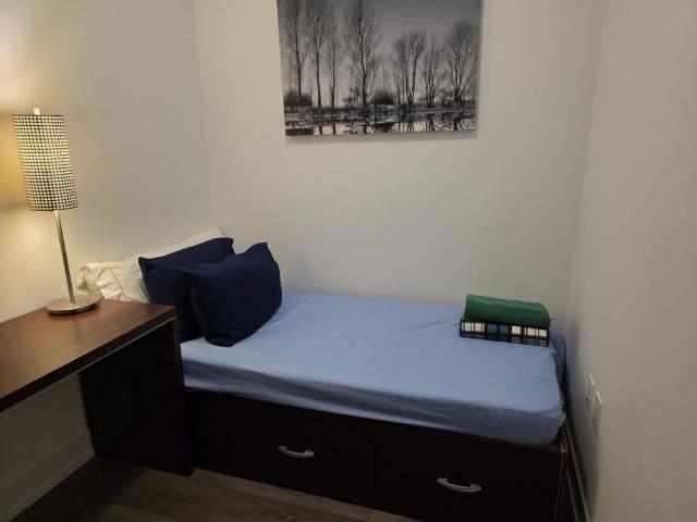 For Lease 575 Bloor Street Unit# 310, Toronto, Ontario