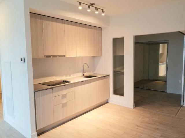 For Lease 576 Front Street Unit# 1407E, Toronto, Ontario