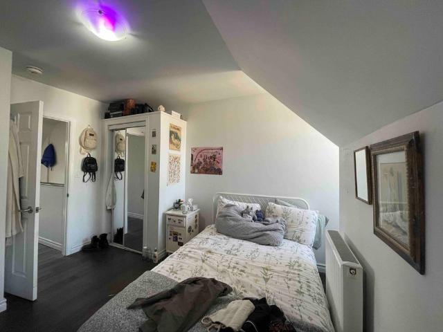 For Lease 570 Bathurst Street Unit# 2, Toronto, Ontario