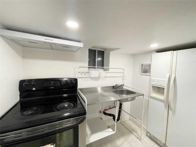 For Lease 570 Vaughan Road Unit# Lower ONE ROOM, Toronto, Ontario