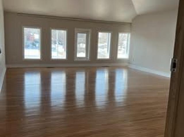 For Lease 57 Corinthian Boulevard, Toronto, Ontario