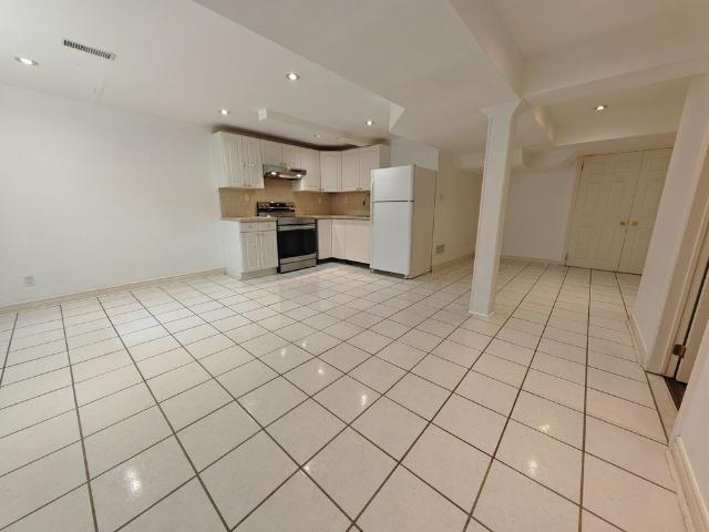For Lease 57 Garland Crescent Unit# Basement, Richmond Hill, Ontario