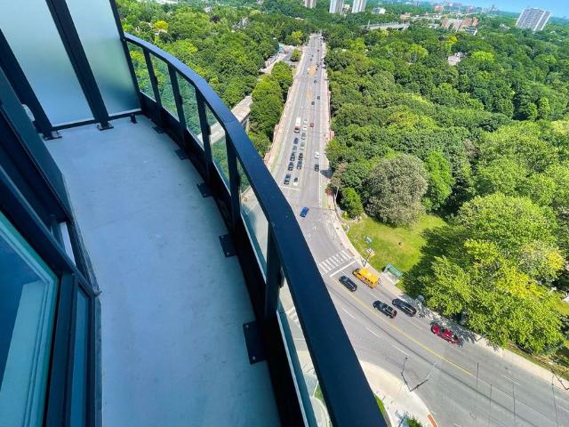 For Lease 585 Bloor Street Unit# 1718, Toronto, Ontario