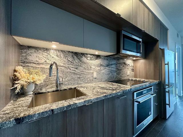 For Lease 585 Bloor Street Unit# 3515, Toronto, Ontario