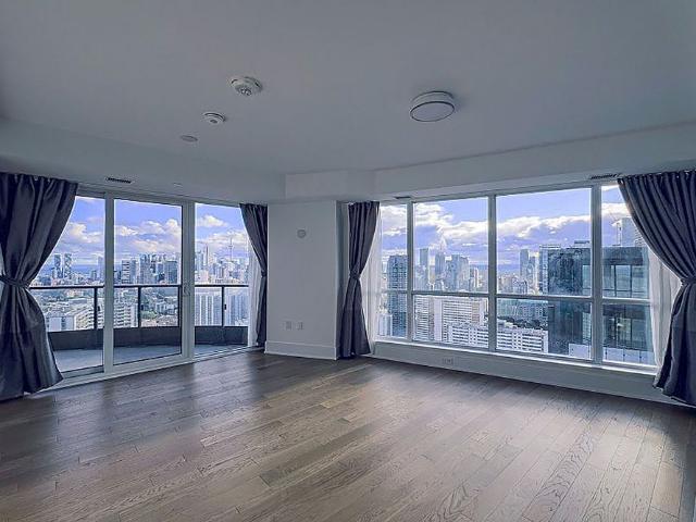 For Lease 585 Bloor Street Unit# 4022, Toronto, Ontario