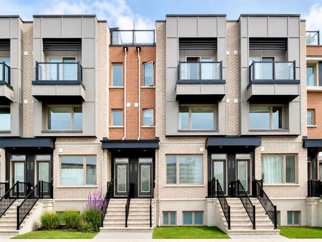 For Lease 581 Ozawa Private, Manor Park Cardinal Glen and Area, Ontario