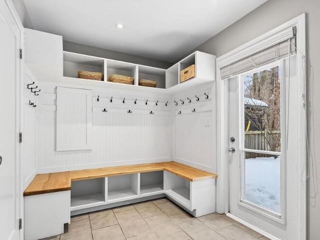 For Lease 582 Cedar Avenue, Burlington, Ontario