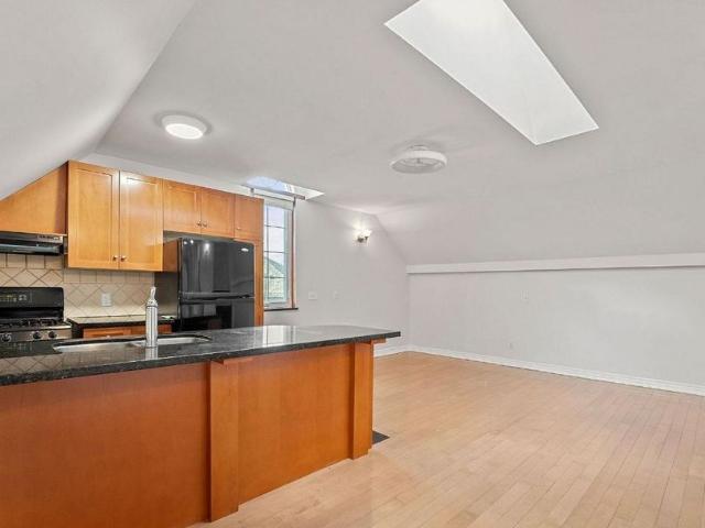 For Lease 58 Calera Crescent Unit# Loft, Vaughan, Ontario