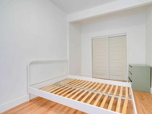 For Lease 58 Bellevue Avenue Unit# #Main, Toronto, Ontario