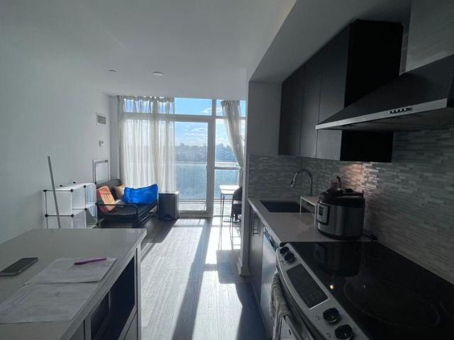 For Lease 58 Orchard View Boulevard Unit# 1001, Toronto, Ontario