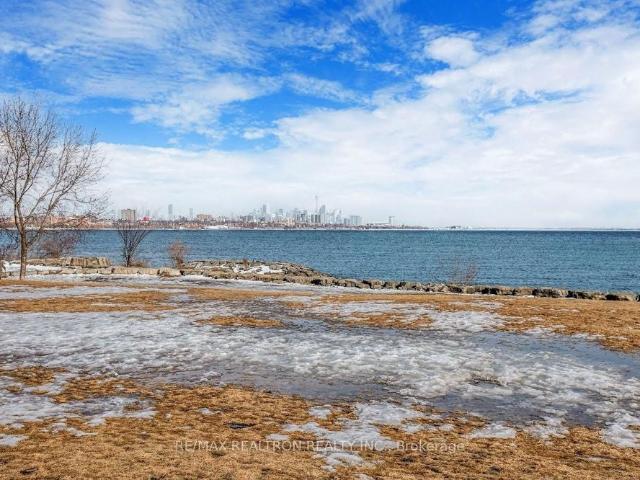 For Lease 58 Marine Parade Drive Unit# 421, Toronto, Ontario