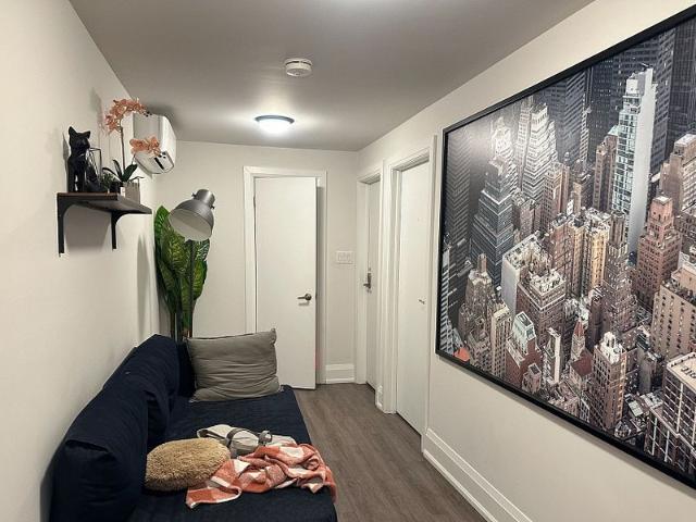 For Lease 595 St Clair Avenue Unit# 1, Toronto, Ontario