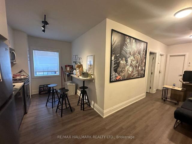 For Lease 595 St Clair Avenue Unit# 7, Toronto, Ontario