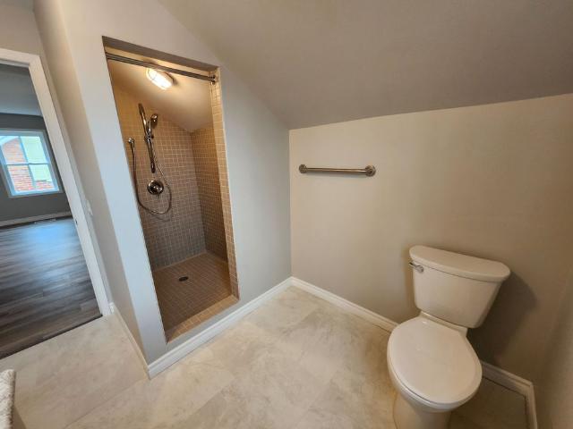 For Lease 5930 16th Avenue Unit# Wood#Upper, Markham, Ontario