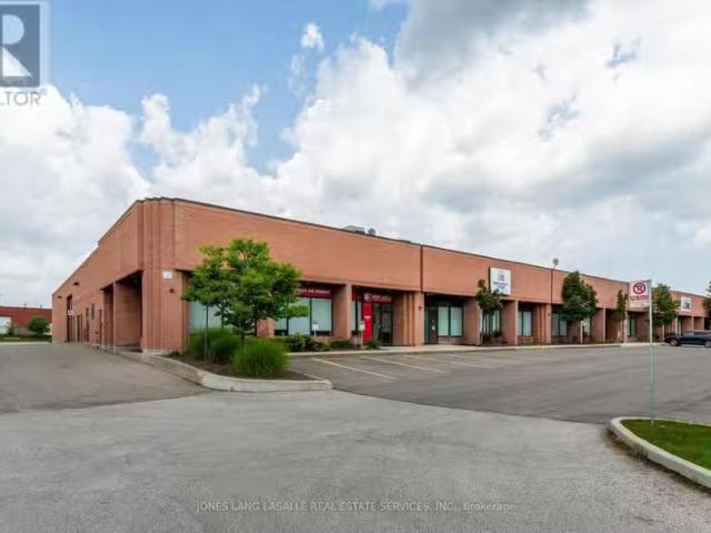 For lease: 5 3135 UNITY DRIVE, Mississauga Western Business.