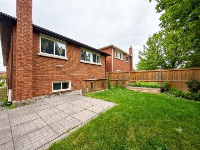 For Lease 5 Twinberry Crescent Unit# Lower, Vaughan, Ontario