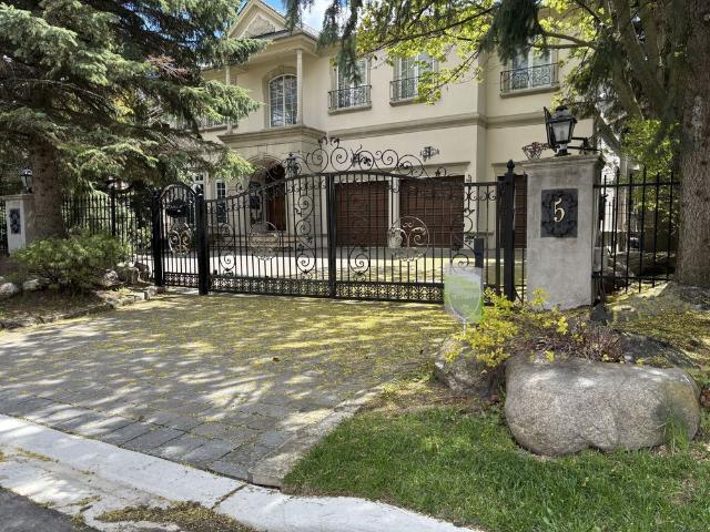 For Lease 5 Vernham Avenue, Toronto, Ontario