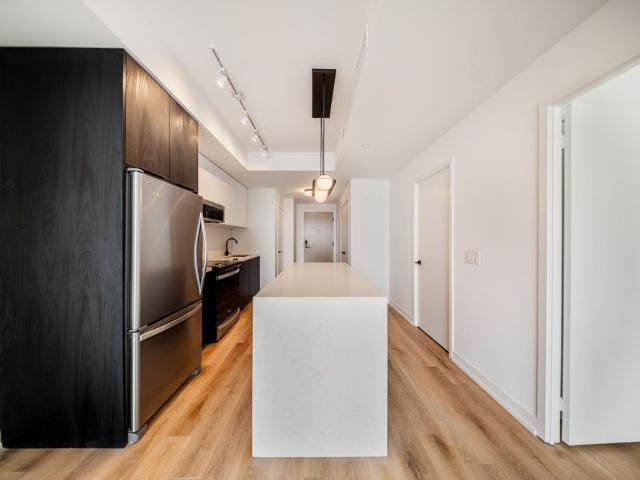 For Lease 5 York Garden Way Unit# 1701, Toronto, Ontario