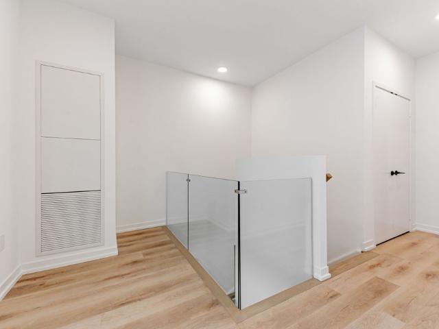 For Lease 5 York Garden Way Unit# TH#101, Toronto, Ontario