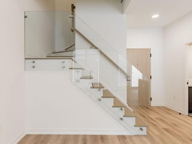 For Lease 5 York Garden Way Unit# TH#101, Toronto, Ontario