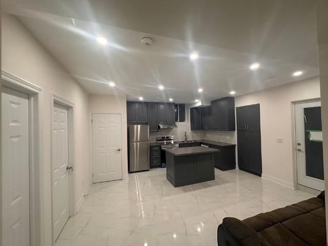 For Lease 5 Ballanview Court Unit# BSMT, Whitchurch Stouffville, Ontario