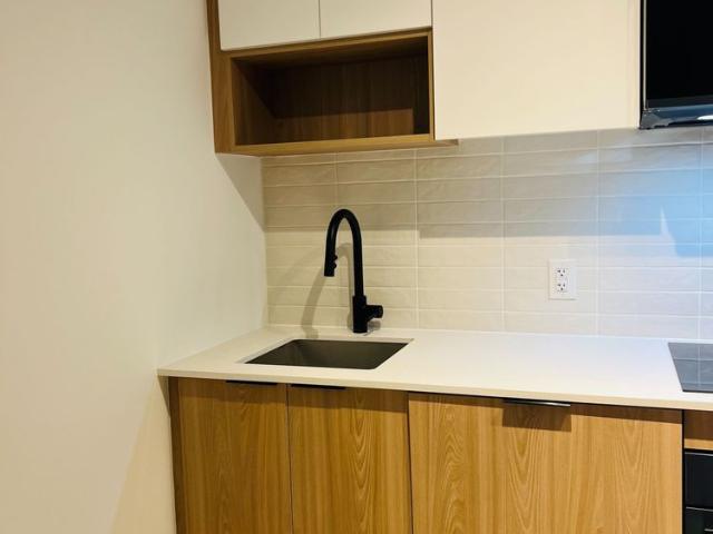 For Lease 5 Defries Street Unit# 606, Toronto, Ontario