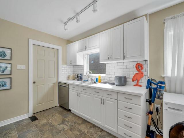 For Lease 5 Highvale Road Unit# main floor, Toronto, Ontario