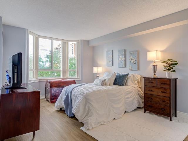 For Lease 5 Lisa Street Unit# 604, Brampton, Ontario