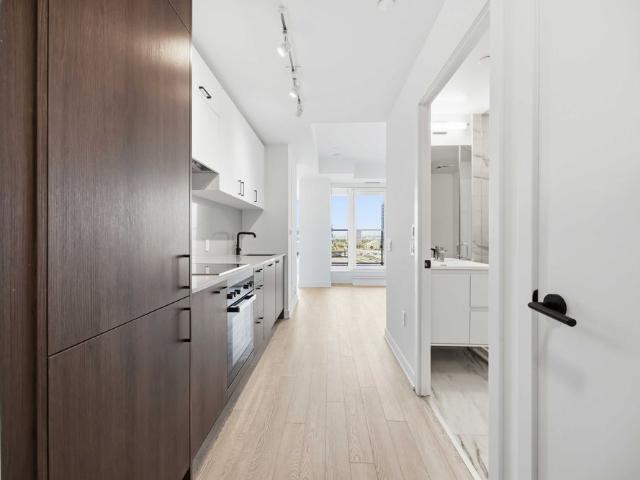 For Lease 5 Quarrington Lane Unit# 806, Toronto, Ontario