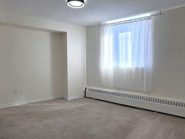 For Lease 5 San Romano Way Unit# 705, Toronto, Ontario
