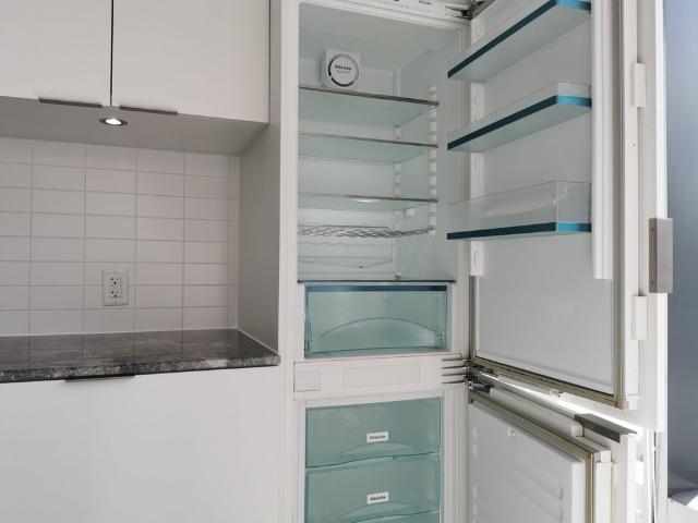 For Lease 5 St Joseph Street Unit# 2005, Toronto, Ontario