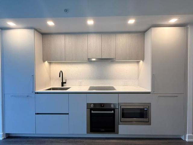 For Lease 609 Sherbourne Street Unit# 1301, Toronto, Ontario