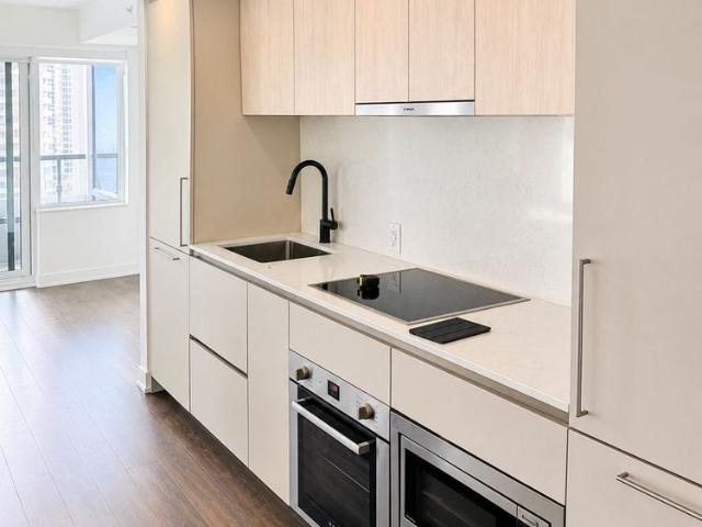 For Lease 609 Sherbourne Street Unit# 1501, Toronto, Ontario