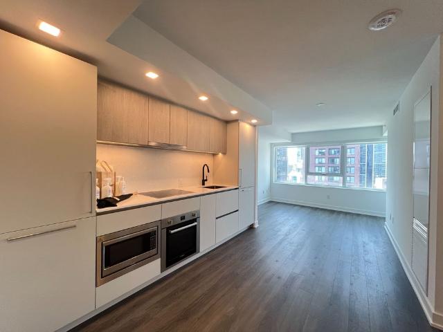 For Lease 609 Sherbourne Street Unit# 2403, Toronto, Ontario